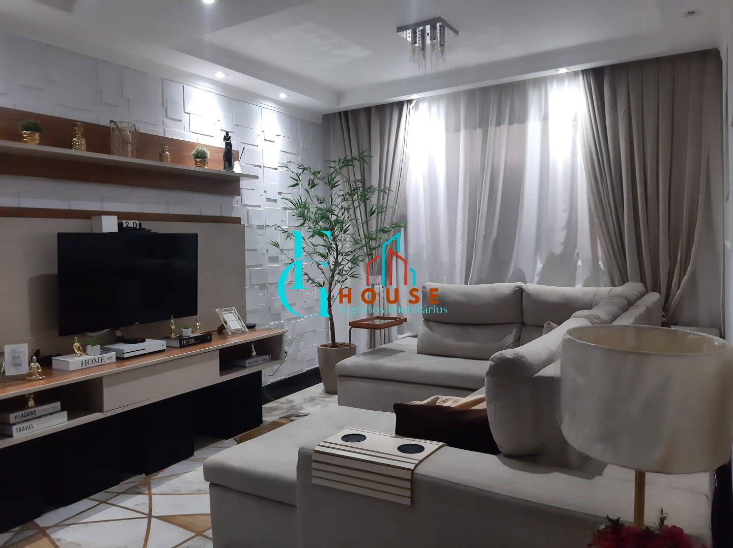 Casa à Venda em Bela Vista Osasco-SP