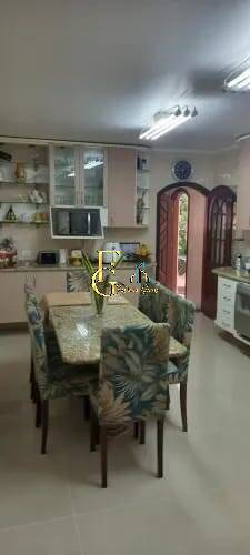 Casa, 3 quartos, 200 m² - Foto 15