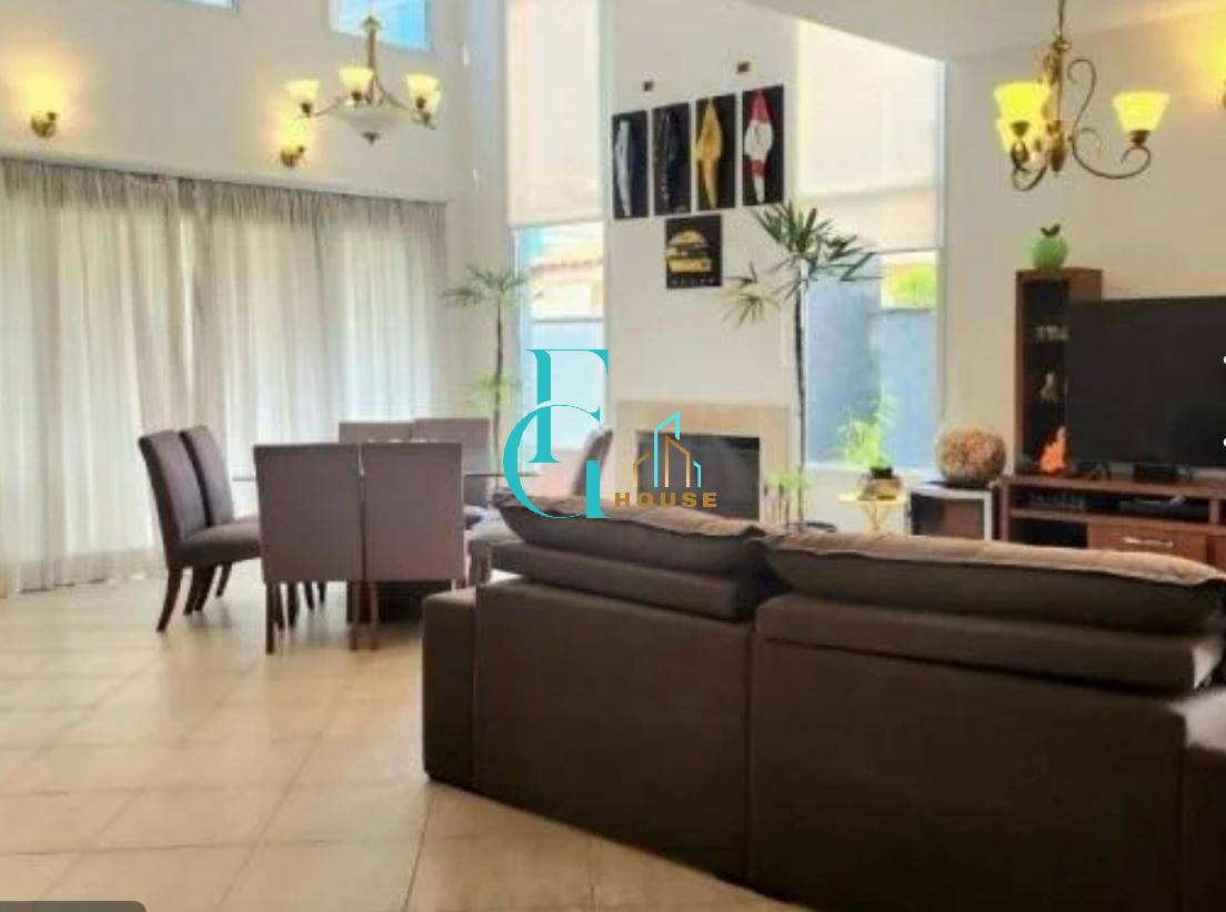 Casa, 4 quartos, 298 m² - Foto 2